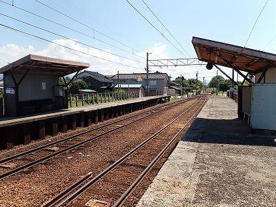 中加積駅画像