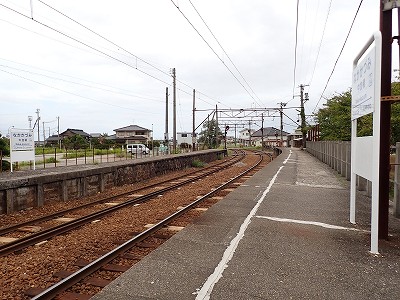 中加積駅画像