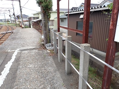中加積駅画像