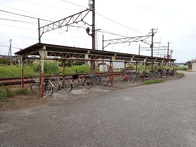 中加積駅画像