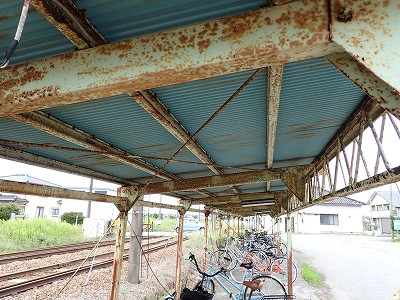 中加積駅画像