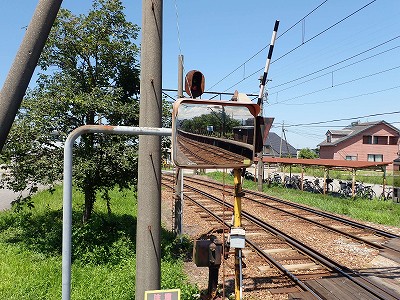 中加積駅画像