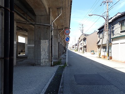 �d�S���Éw�摜