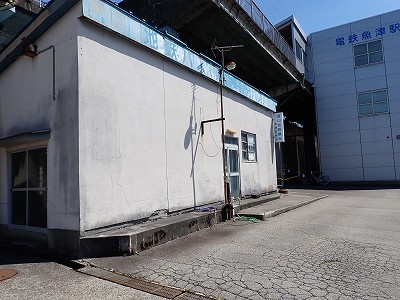 �d�S���Éw�摜