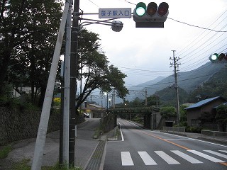 駅入口