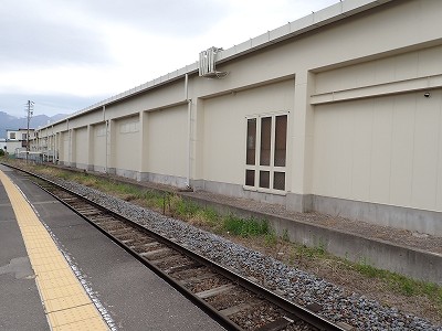 �k�����w�摜