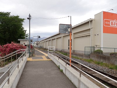 �k�����w�摜