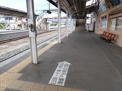 �����w�摜