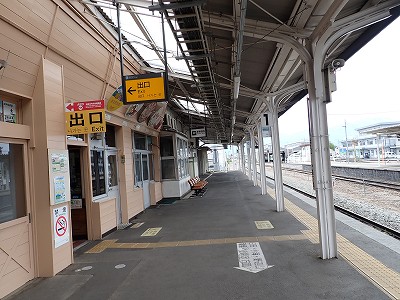 �����w�摜