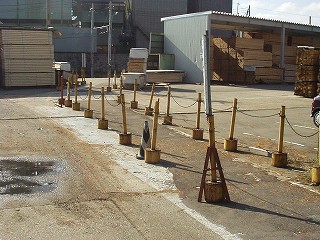 駅入口