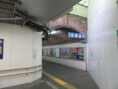 レンガ通路