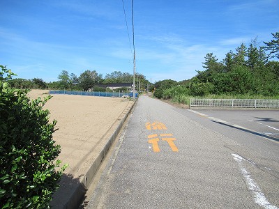駅へ
