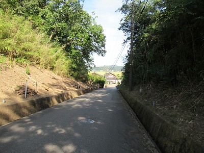 見おろす