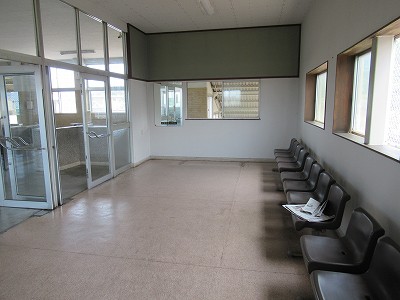 待合室内