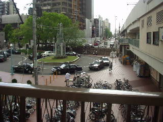駅前