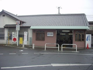 木津駅駅舎