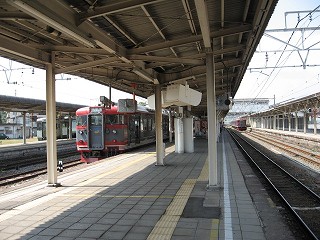 構内