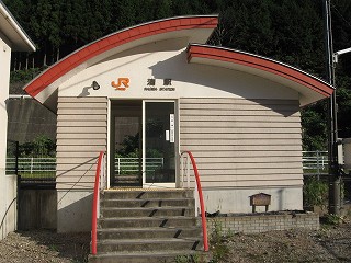 渚駅駅舎