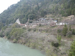 橋より