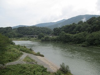 川