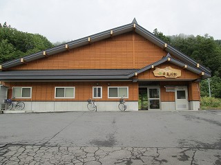 桑名川駅駅舎