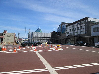 駅前