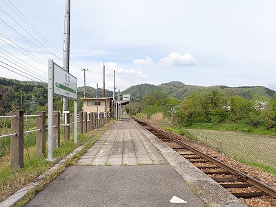尾登駅画像