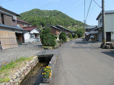 町へ