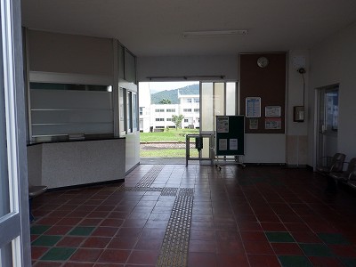 z{w摜