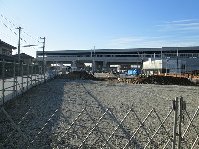 ホーム前