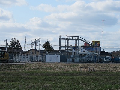 東口