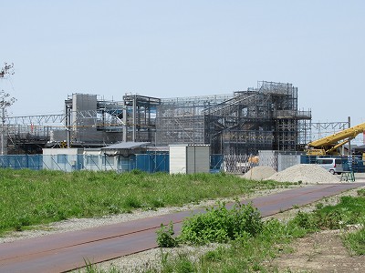 東口